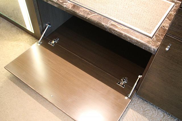 下の台にも入れられます