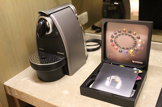 NESPRESSOは合計4杯飲めます。フレッシュ＆砂糖付！