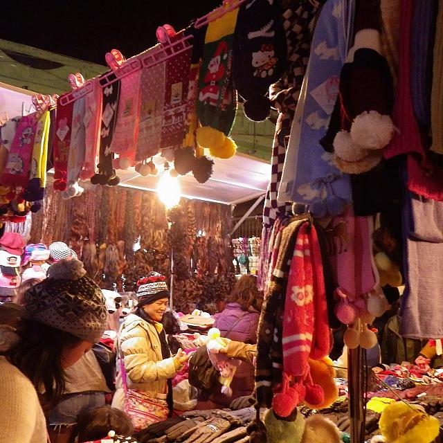 マフラーやファッション関係の店舗も増えました！