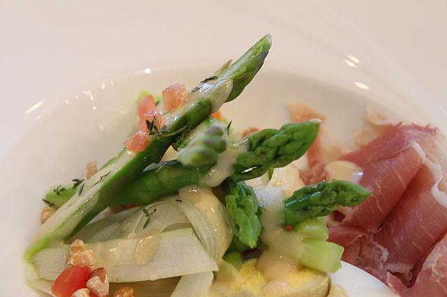 シャキシャキのアスパラ