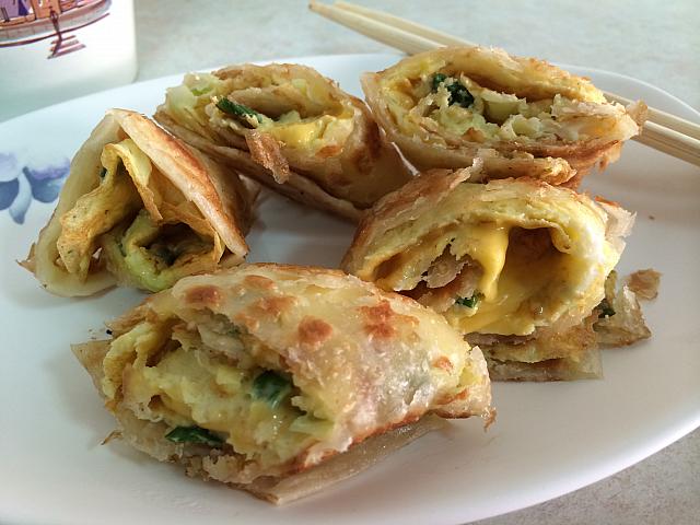 蛋餅加玉米起士(コーンチーズ入り蛋餅)30元