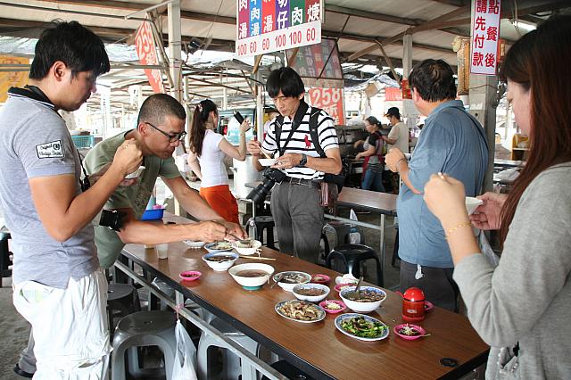 皆で、うなずきながら試食会