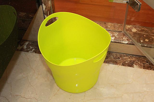 用済みのタオルなどはここへIN