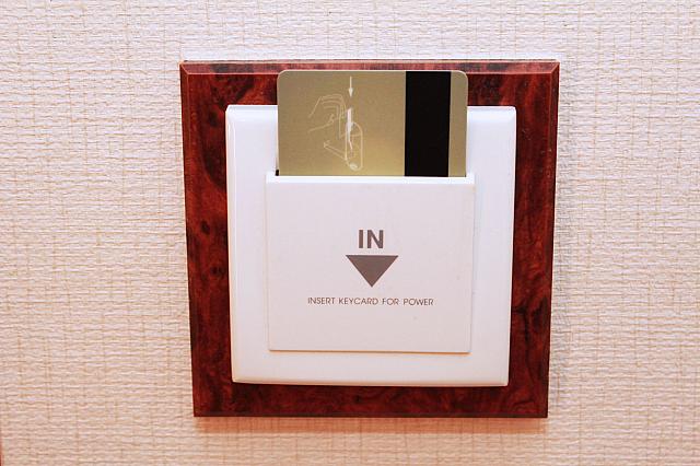 キーはここへIN！