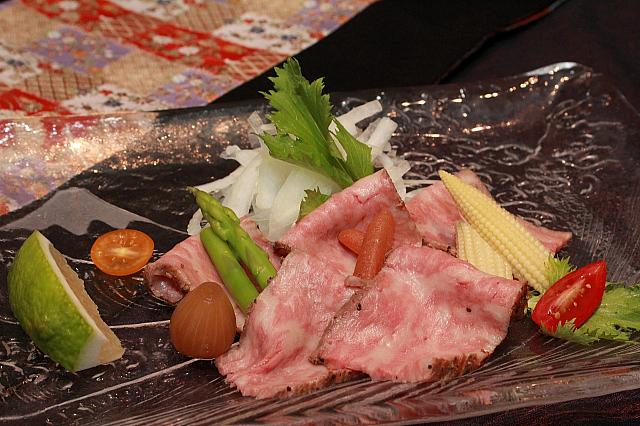 冷製濠州牛ロース蒸焼き
