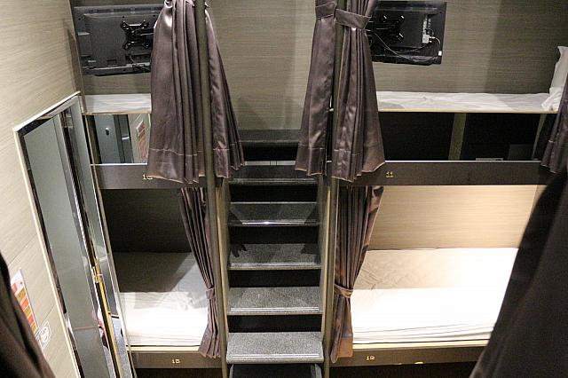 こちらは部屋にシャワーとトイレがある8人部屋のドミトリー