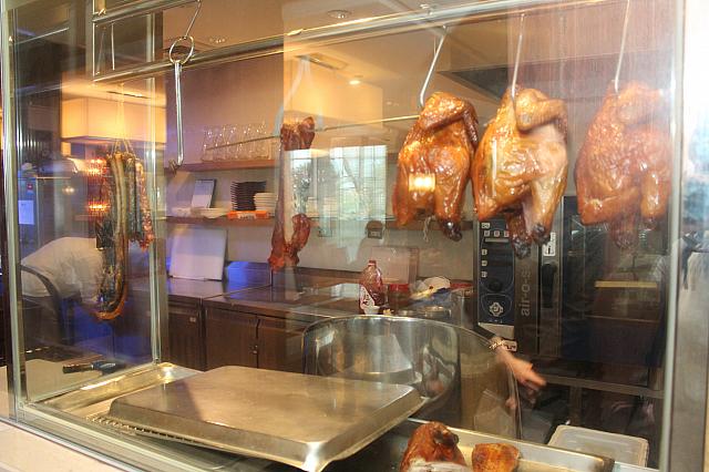 焼味はキッチンにぶら下げられています