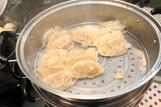 蒸し餃子もあります