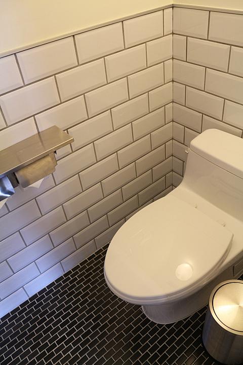 どのお部屋もトイレとシャワールームは独立