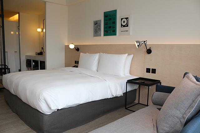 白を基調にしたすっきりデザイン