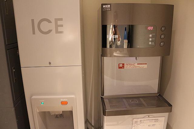 ウォーターサーバーと製氷機