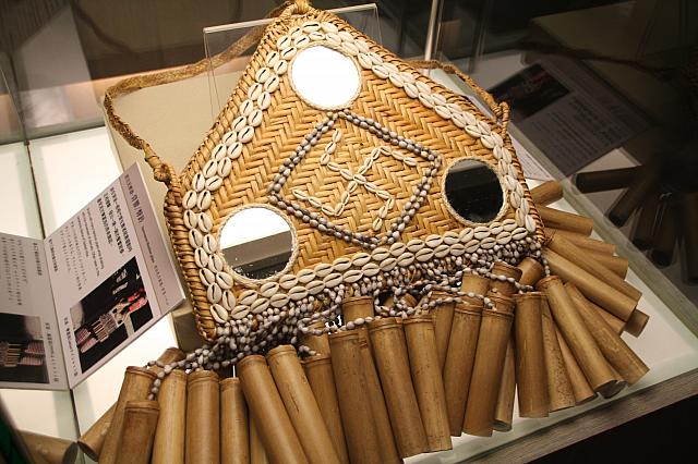 サイシャット族がバスタアイ祭りでつける尻鈴