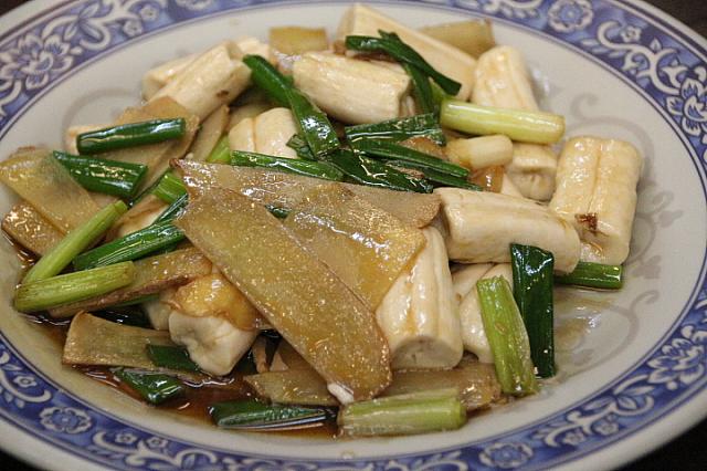 炒骨隨300元　フニャフニャの食感でした