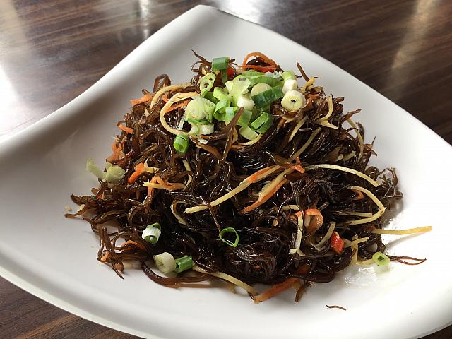 海藻の和え物はどれも美味しい！