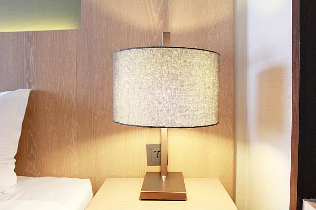 ベッド脇のライト