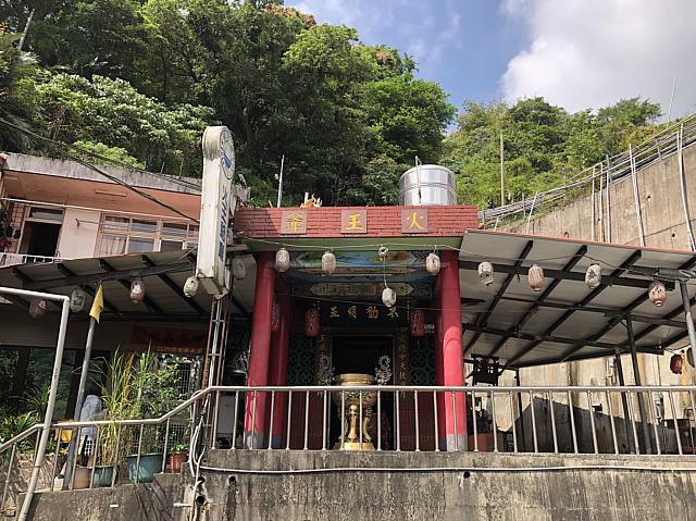 九州から来たといわれる不動明王を祭った「火王爺廟」