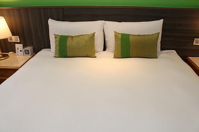 ハリウッドツインになっているのでツインにも対応可