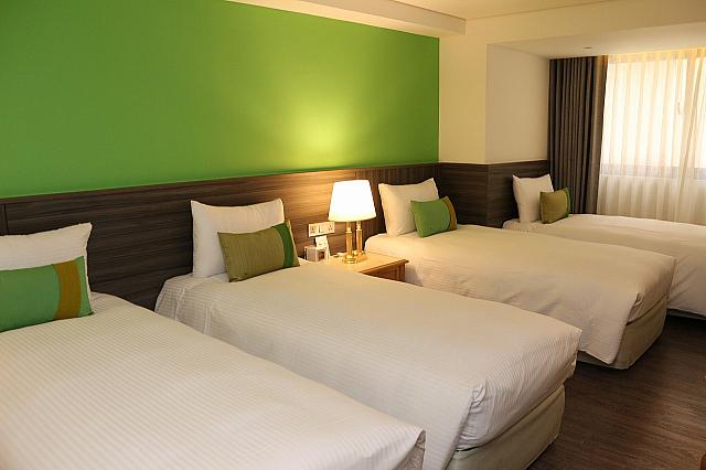 4台ベッドの4人部屋