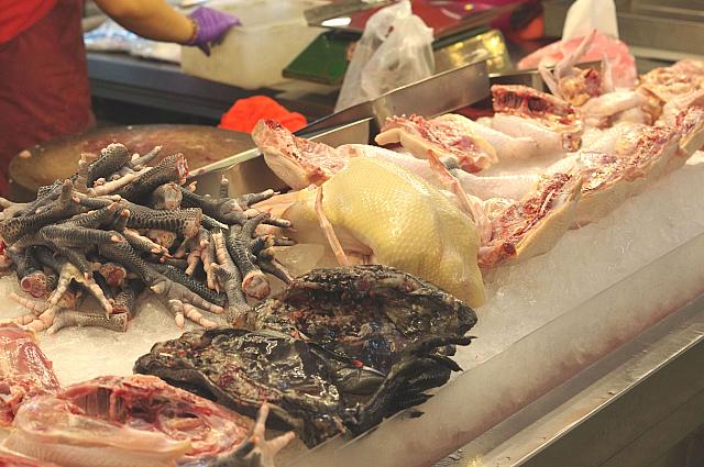 お肉やお魚のコーナー