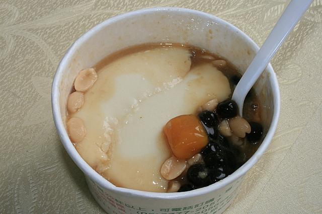 ③ 東区粉圓：花生(ピーナッツ)豆花 50元