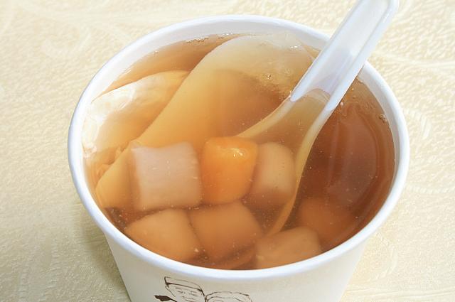 ⑥ 鮮芋仙：芋圓豆花 40元　