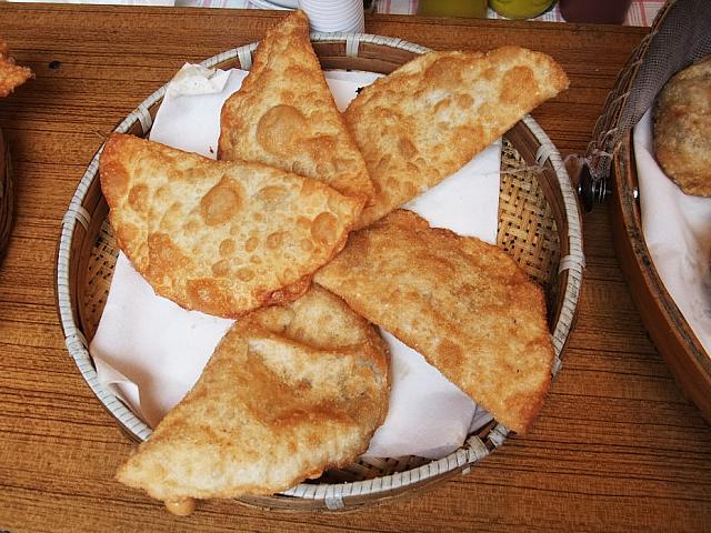 紅茶も名産だから「紅茶エビ揚げ」というのもありました！