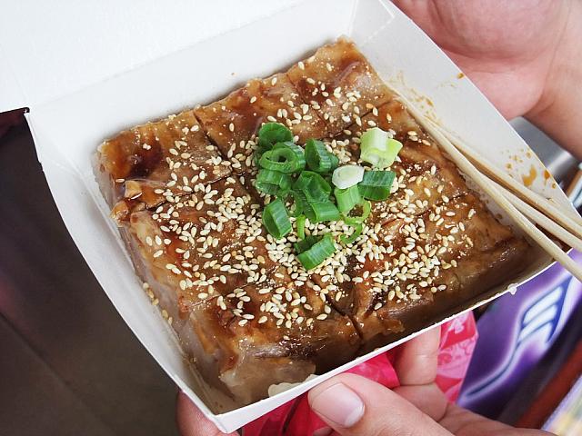 タロイモを使ったタロイモ餅。