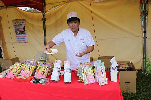 覚えたての日本語で日本のお客さんのコミュニケーションを取っていたおちゃめなおじさん