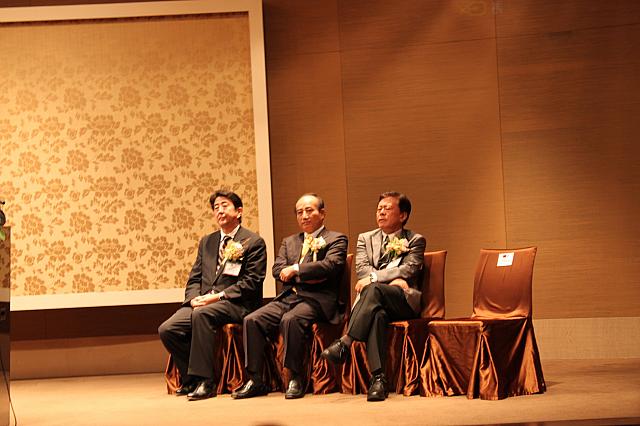 みなさんもお疲れのご様子・・・