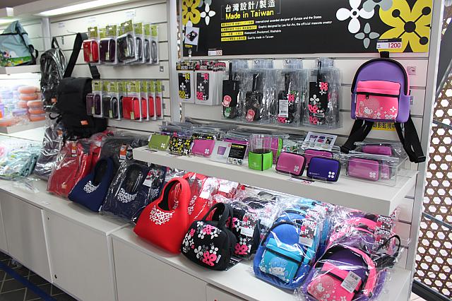 MIT（Made In Taiwan)グッズも売ってました