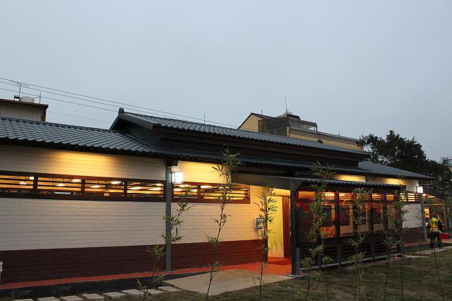 このトイレはリサイクル可能なものを使っているんですって！エコ！！