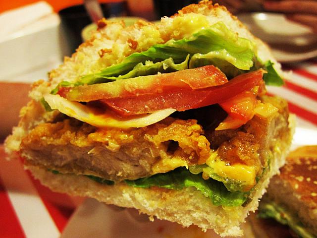南部にいくつか支店もあります！安くておいしいハンバーガー☆☆南部に行く際に試してみてください！