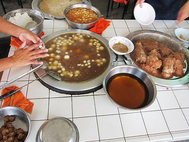 湯圓はその場で作りますよ～