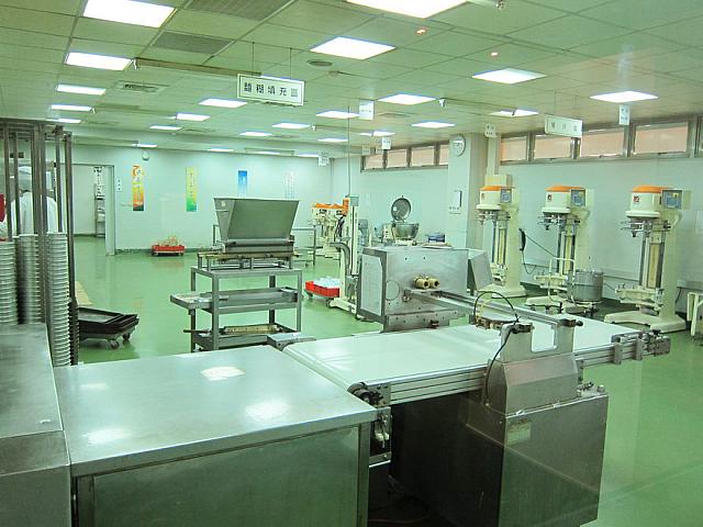 それ以外にも製造工程が見られます。実は日本製の機械も使用されているんです！
