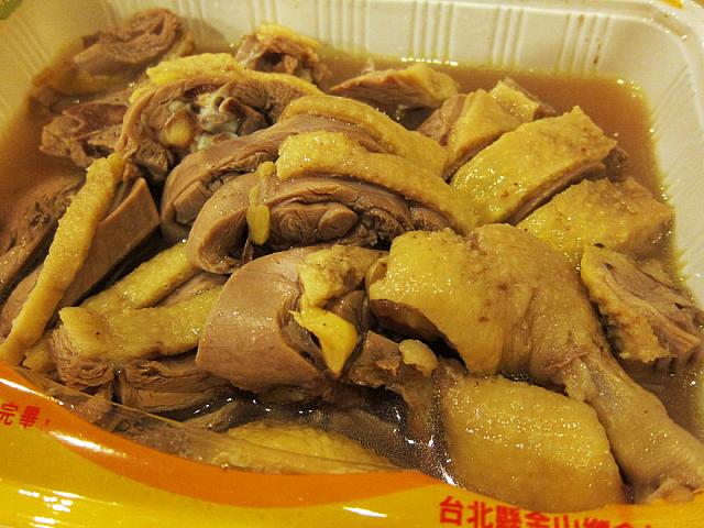というわけで、外帯（テイクアウト）して飲み物やさんで食べましたよ～！やっぱりおいしい～～～