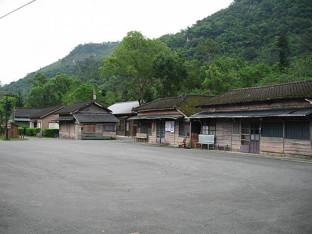 花蓮市内からやく40㎞離れたところにある「林田山林業文化園区」は林田山伐採が全盛期だった民国50年代に4～5百世帯、約2000人が住んでいたため、生活に必要なものはほぼすべてありました。