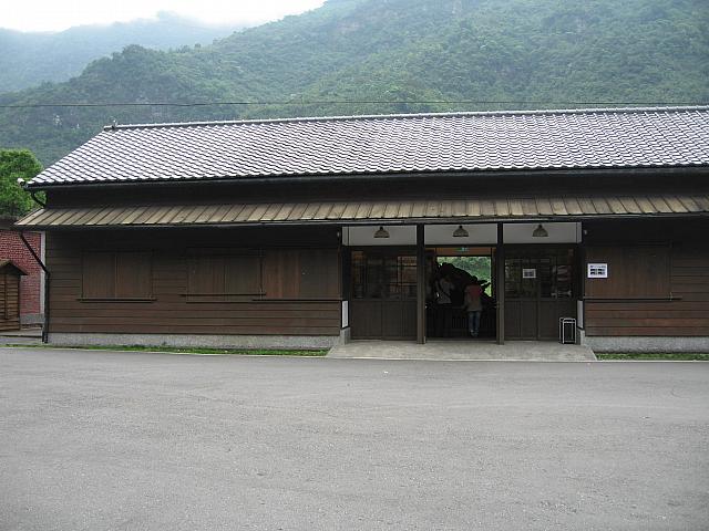 きれいな瓦屋根