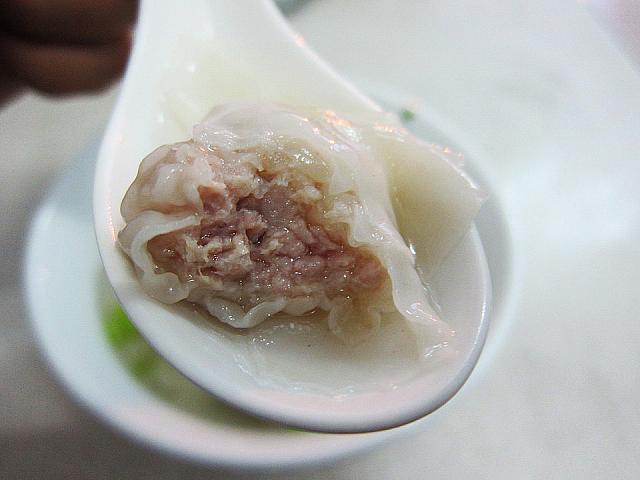皮が薄く、お肉が新鮮！！スープと一緒にいただくとほっとするお味♪