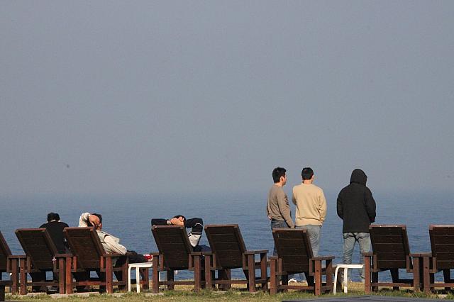 沙瑪基島露営区から海を望む