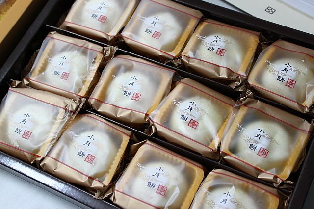 街には様々な月餅が溢れていますが、やっぱり老舗のものが人気の様子！