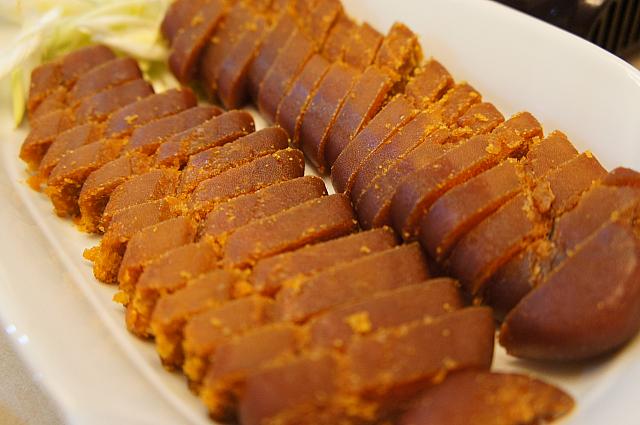 台湾と言えばカラスミ！という方も多いはず。粒々になっていることから「多子多孫」と言い、子孫繁栄を願います