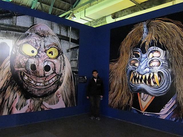展示されている絵は人よりも大きくて見応えがあります