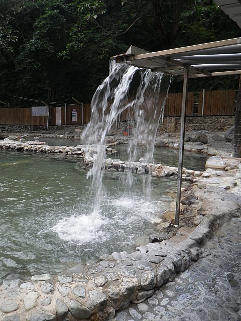 打たせ湯もありま～す。