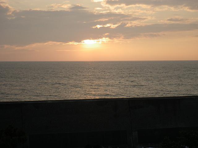 海に沈む夕陽