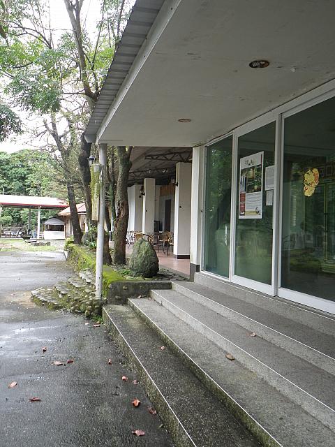 宿のフロント。
