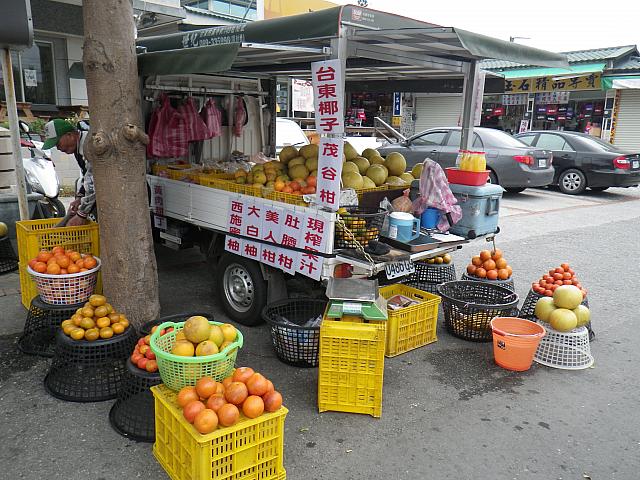車で果物販売！