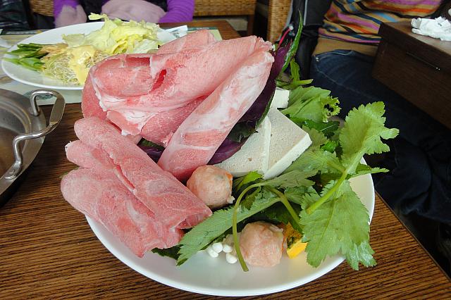 豚肉と葉っぱ