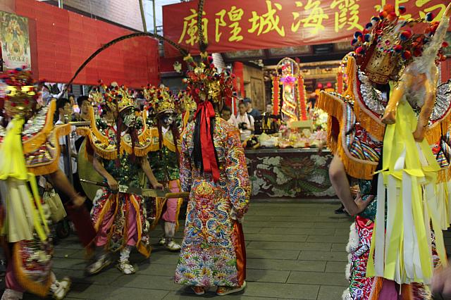 厳かな雰囲気に飲み込まれそうになってしまいました