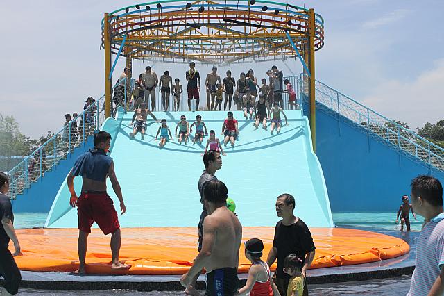 「經典滑爾滋」では様々な滑り台が楽しめます！