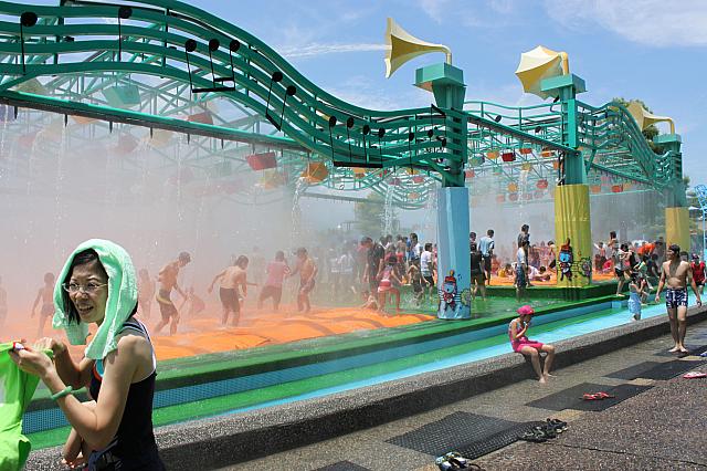 なんと！！大量の水が吹き出ているではありませんか！！！